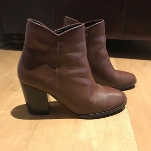 Thursday Boots Uptown Model in Brown Size 8.5